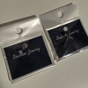 Bundle of two cartilage earrings